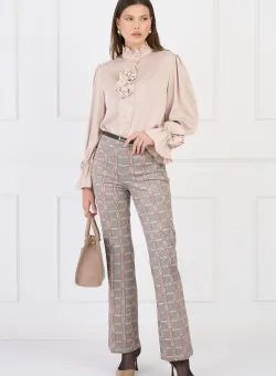 Pantaloni DY Fashion office evazati din stofa catifelata gri cu carouri si accesoriu in talie