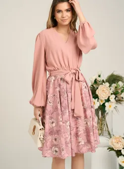 Rochie Dy Fashion de zi din voal roz cu imprimeu pe fusta si cordon in talie