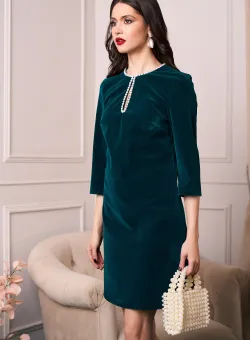 Rochie DY Fashion eleganta din catifea verde cu perle la bust