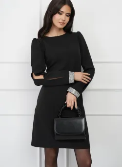 Rochie neagra cu strasuri la maneci