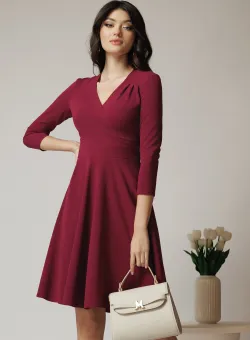 Rochie office din crep magenta cu bust petrecut