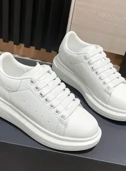 Adidasi dama casual vip 111