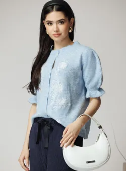 Bluza casual din tricot bleu cu broderie si nasturi