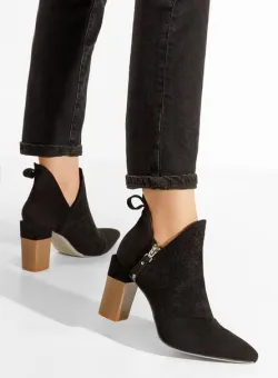 Botine perforate Lopera negre