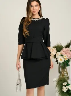 Compleu LaDonna elegant din stofa negru cu peplum si strasuri la decolteu