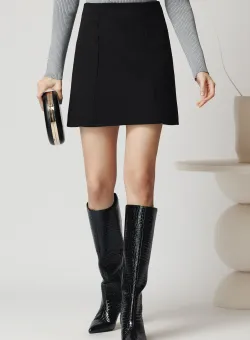 Fusta scurta casual din stofa neagra cu nasturi decorativi