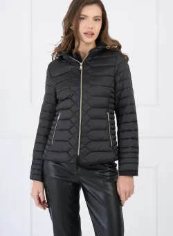 Geaca din fas neagra matlasata cu gluga