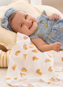 Mayoral Newborn scutec