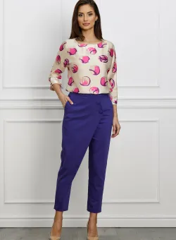 Pantaloni Lorya mov cu aplicatie petrecuta si nasturi