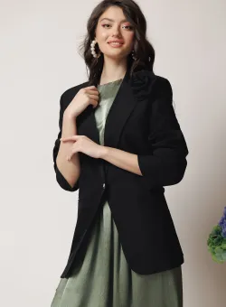 Sacou office din stofa negru cu floare maxi pe bust