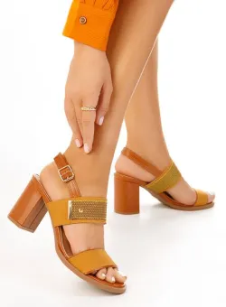 Sandale cu toc Claina maro