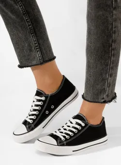 Tenisi dama Cavala negri