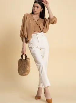 Top dama Andrada Bej