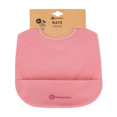 Baveta impermeabila cu buzunar, Petite&Mars, Nate, Fara PVC si ftalati, 37 × 27 cm, 6 luni+, Prindere velcro, Roz