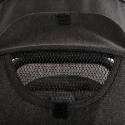 Carucior sport pentru copii Moni Berlin Black recomandat de la nastere, greutate admisa 22kg,roti pivotante cu suspensii,pliere automata,spatar reglabil cu pozitie de somn,baldachin cu 3 sectiuni,suport picioare
