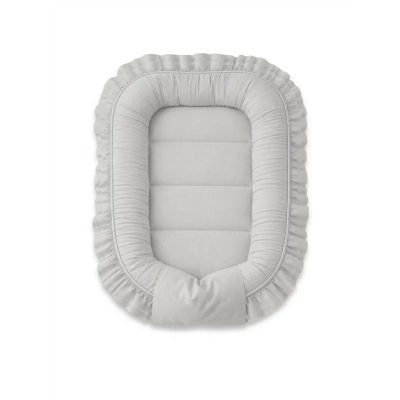 Cosulet bebelus, MimiNu, Pentru dormit, Baby Nest 55 x 75 cm, Cu Volanase, Husa 100% bumbac, Din bumbac certificat Oeko Tex Standard 100, Colectia Royal, Grey