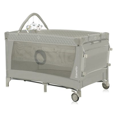 Patut pliabil Lionelo Flower Cappuccino cu doua nivele, arcada, geanta transport, masuta de infasat, bara cu jucarii, fereastra laterala, 120x60 cm