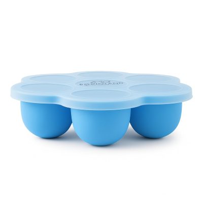 Recipient ermetic multiportii Bocioland Daisy Albastru din silicon, capac cu inchidere ermetica, 7 compartimente, compatibil congelator, fara BPA