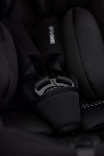 Scoica auto Zeno i-size Hamilton black